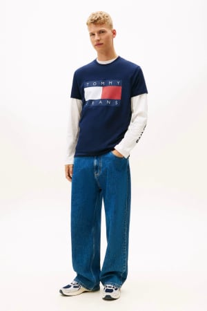 NOUTATI - Tricou barbati Tommy Jeans DM0DM22645