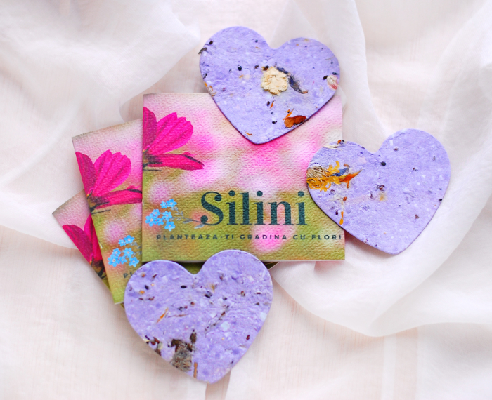 Mărțișor măr din hârtie plantabila cu  insertii de semințe și petale de flori [4]