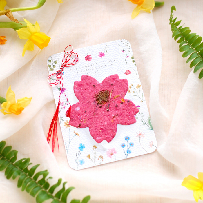 Martisor lalea hartie plantabila cu seminte si petale de flori [4]