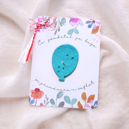 Martisoare - Mărțișor balon din hârtie plantabila cu  insertii de semințe și petale de flori