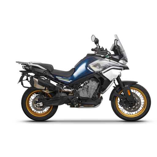 Set of SHAD TERRA TR40 adventure saddlebags, including mounting kit SHAD CF MOTO 800MT [2]