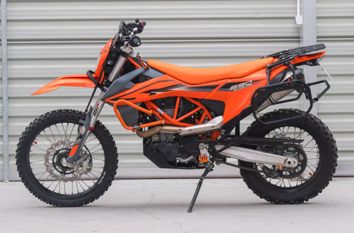 Suporti laterali genti KTM 690 19- [6]