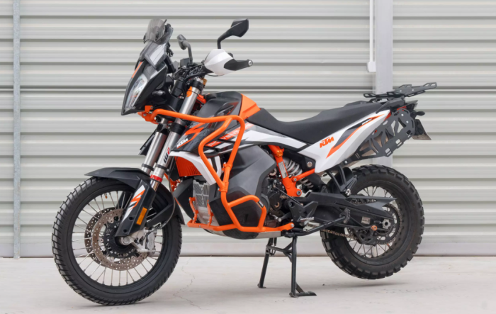 Suporti laterali genti  KTM 790 890 [4]