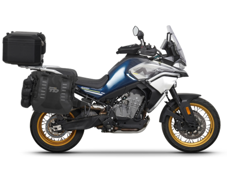 TRANSPORT & DEPOZITARE - Complete set of SHAD TERRA TR40 adventure saddlebags and SHAD TERRA BLACK aluminium 37L topcase, including mounting kit SHAD CF Moto 800MT