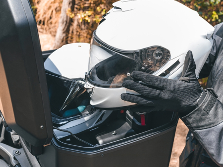 Complete set of SHAD TERRA TR40 adventure saddlebags and SHAD TERRA BLACK aluminium 55L topcase, including mounting kit SHAD BMW F750 GS / F850 GS [21]