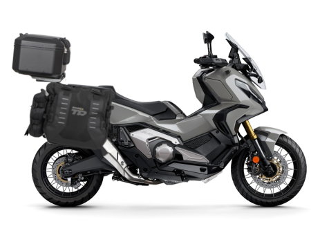 Kituri complete TERRA Shad - Complete set of SHAD TERRA TR40 adventure saddlebags and SHAD TERRA BLACK aluminium 55L topcase, including mounting kit SHAD HONDA X-ADV 750