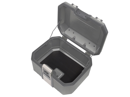 Set complet de cutii de aluminiu, SHAD TERRA NEGRU, 48L cutie centrala si 47L / 47L cutii laterale, incluzand kit de montaj si placa SHAD HONDA X-ADV 750 [11]