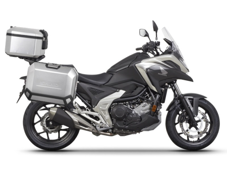 TRANSPORT & DEPOZITARE - Set complet de cutii de aluminiu SHAD TERRA, 48L cutie centrala si 36L / 36L cutii laterale, incluzand kit montaj si placa SHAD HONDA NC 750 X 2021-