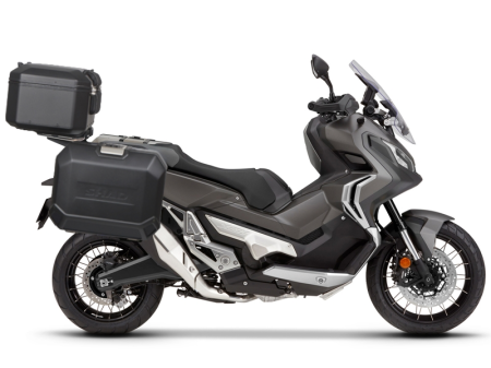 TRANSPORT & DEPOZITARE - Set complet de cutii de aluminiu, SHAD TERRA NEGRU, 48L cutie centrala si 47L / 47L cutii laterale, incluzand kit de montaj si placa SHAD HONDA X-ADV 750