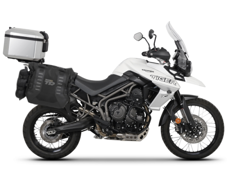 TRANSPORT & DEPOZITARE - Set complet de genti laterale adventure SHAD TERRA TR40 si topcase din aluminiu SHAD TERRA 55L, incluzand kitul de montaj SHAD TRIUMPH Tiger 800