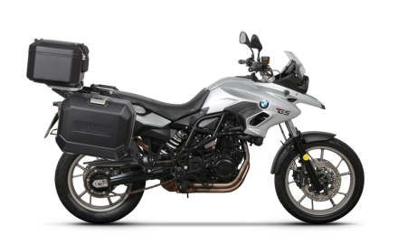 Kituri complete TERRA Shad - Set complet de genti laterale adventure SHAD TERRA TR40 si topcase din aluminiu SHAD TERRA BLACK 48L, incluzand kitul de montaj SHAD BMW F 650 GS/ F 700 GS/ F 800 GS