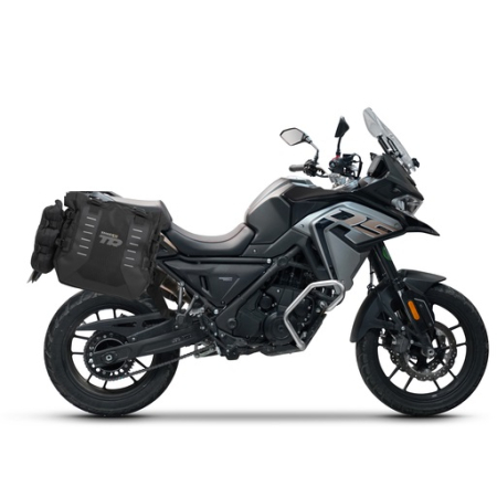 TRANSPORT & DEPOZITARE - Set de genti laterale adventure SHAD TERRA TR40, incluzand kitul de montaj SHAD VOGE 650 DS/DSX