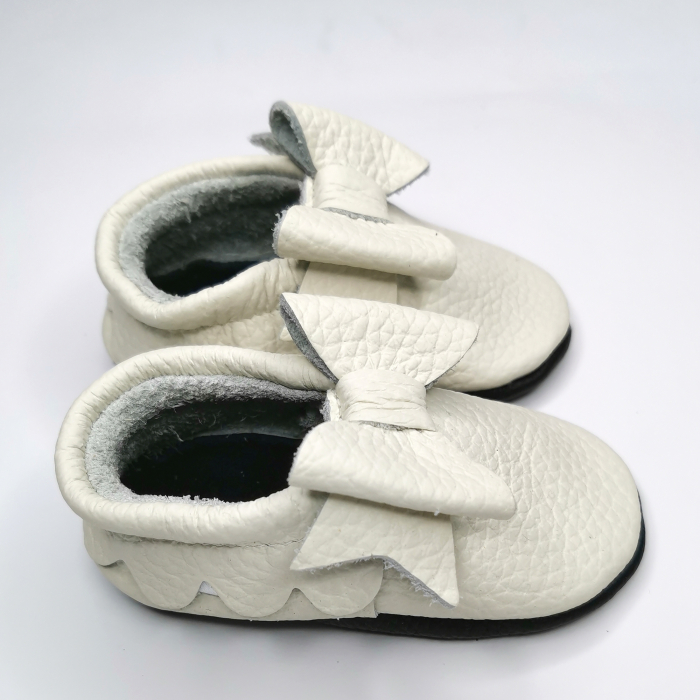 Botosei din piele naturala, cu Model FUNDITA ALB. [5]