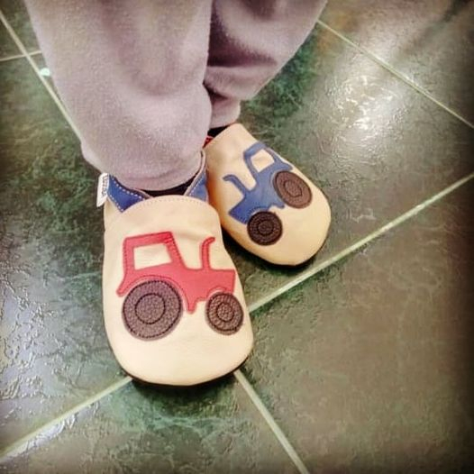 Botosei din piele naturala, cu Model TRACTOR. [14]