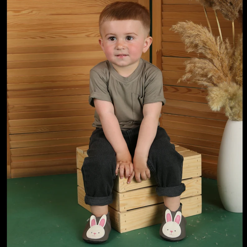 Botosei din piele naturala, cu Model IEPURE. [19]