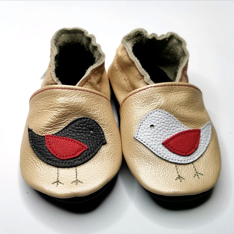 Botosei Fetite - Botosei din piele naturala, cu Model PASARE.