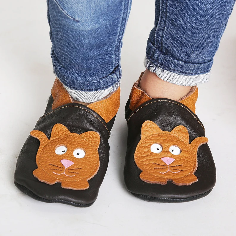 Botosei din piele naturala, cu Model PISICA. [9]