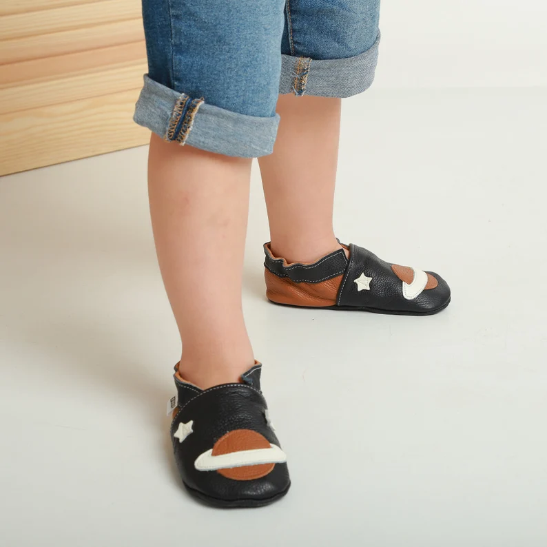 Botosei din piele naturala, cu Model SATURN. [11]