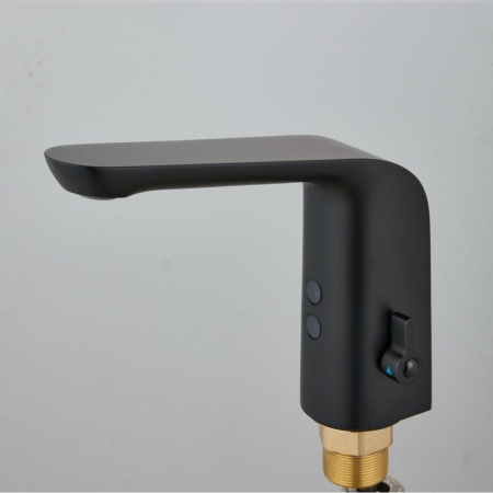 Baterii baie - Baterie Lavoar Cu Senzor Fotocelula 6v 220v TouchFlow Negru 8885 bk Smack