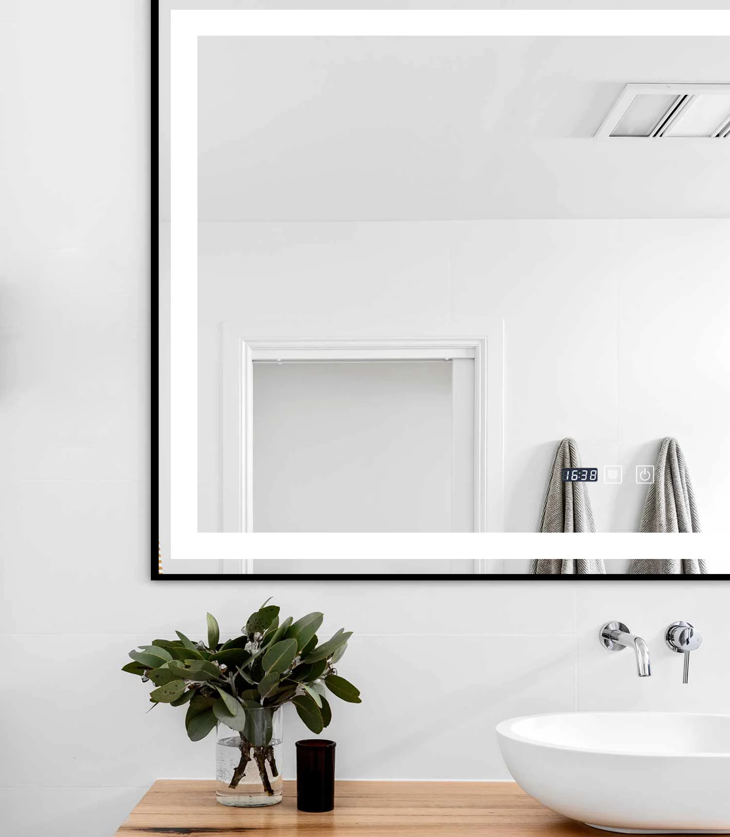 Oglinda Cu LED J117 pentru baie 100x65 cm Sistem Dezaburire Ceas Senzor Touch Trei Tipuri de Lumina, Rama Negru Mat [2]