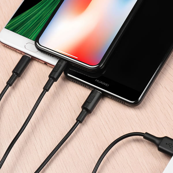 Cablu incarcare 3 in 1: Lightning, Micro USB si Type-C, 1m, Alb/Negru [1]