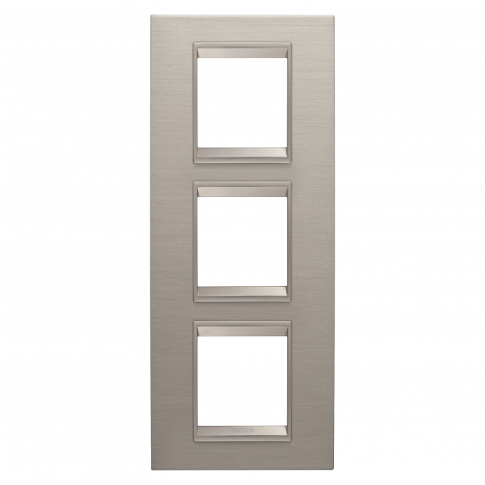 Rama Ornament 3P verticala metal LUX Gewiss Chorus aluminiu periat GW16227XS [1]