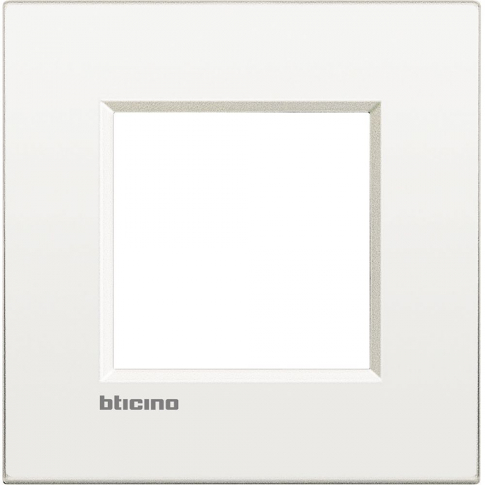 Rama Ornament AIR 2M Living Light Bticino alb LNE4802BN [1]