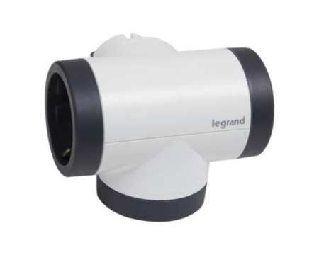 Prelungitoare si derulatoare - Bloc priza tripla iesire laterala rotativ 2P+T 16A alb-negru Legrand 694521