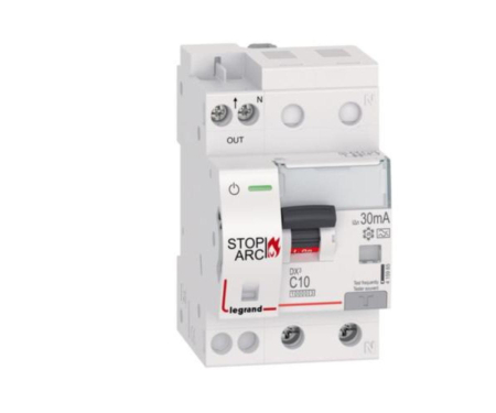 Distributie si comanda electrica - Diferential RCBO+AFDD 1P+N 10A C 30mA 10KA tip A Legrand 415965