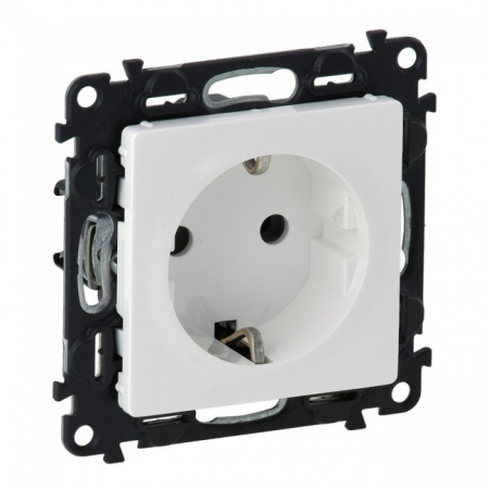 Prize Valena Life - Priza schuko simpla 2P+T protectie copii Legrand Valena Life alb 753124