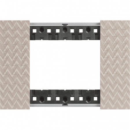Bticino Living Now - Rama ornament 3M Living Now optic KA4803MM