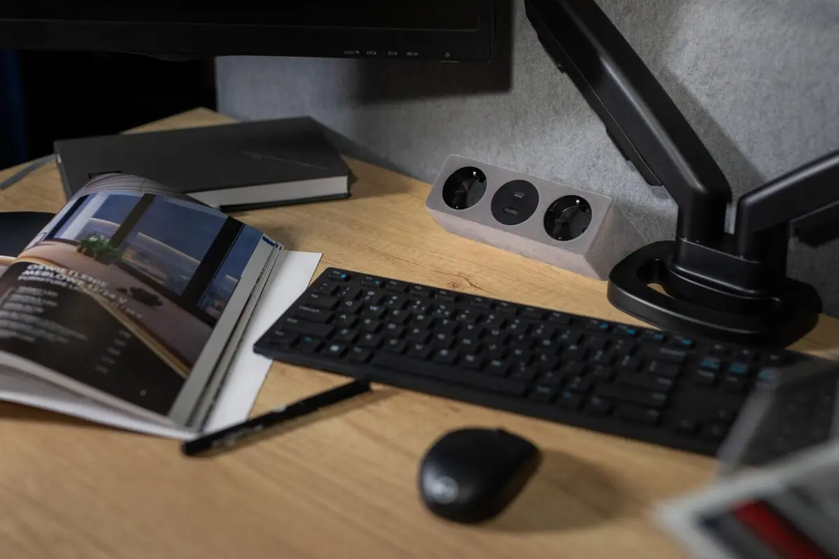 Priza pentru mobilier SOFITO, 2 prize SHUKO + USB A+C, finisaj gri [10]