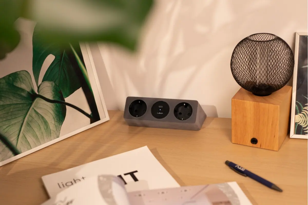 Priza pentru mobilier SOFITO, 2 prize SHUKO + USB A+C, finisaj gri [8]