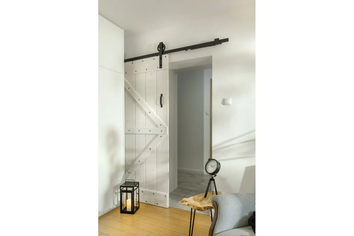 Sistem culisare LOFT sina L=2000 mm, finisaj negru mat [8]
