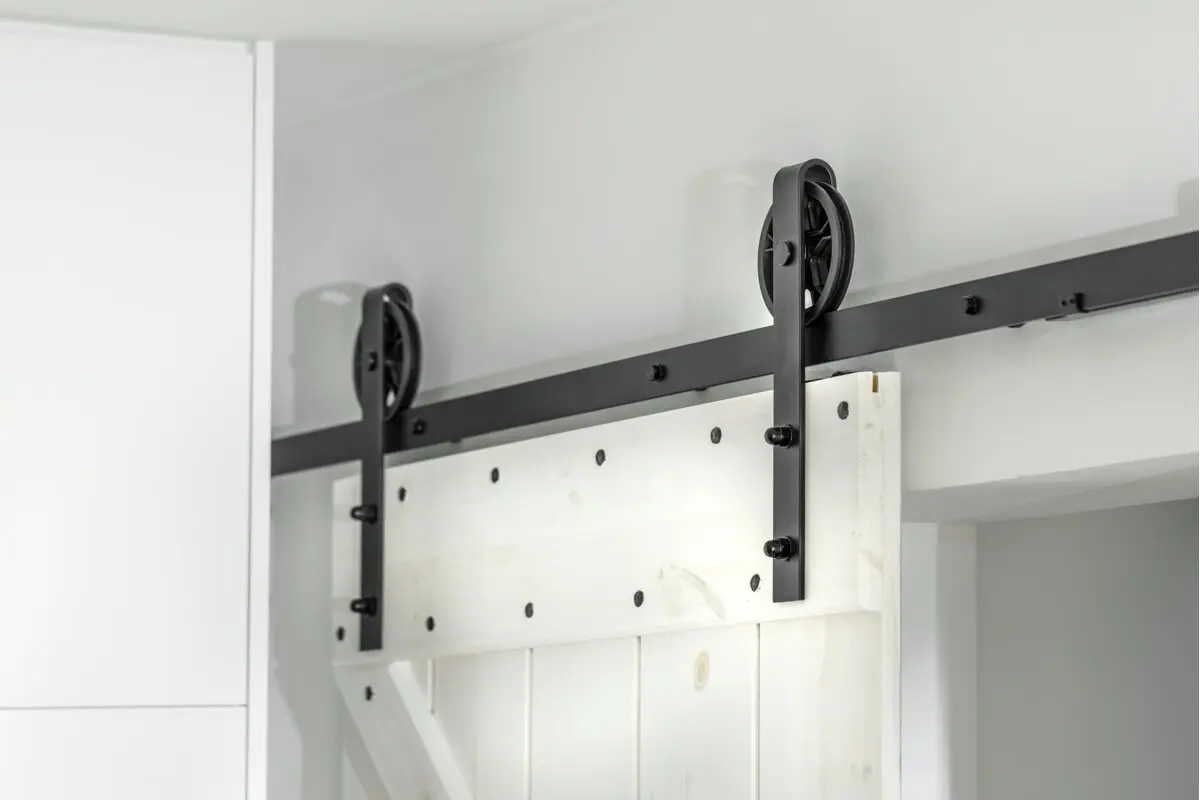 Sistem culisare LOFT sina L=2000 mm, finisaj negru mat [5]
