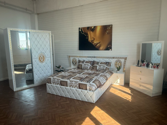 Set Mobila De Dormitor Lion Alb, pat 160x200cm,  dulap 150x210cm, noptiere, comoda cu oglinda [1]