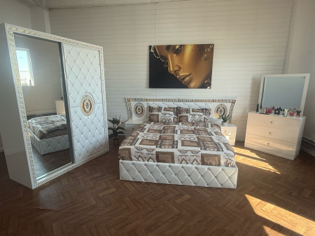 Set Mobila De Dormitor Lion Alb, pat 160x200cm,  dulap 150x210cm, noptiere, comoda cu oglinda [1]