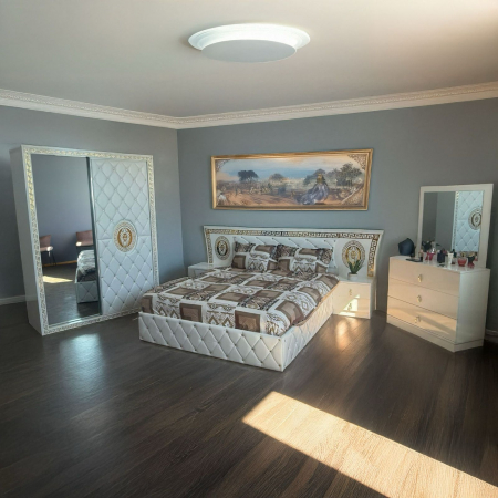 Set Mobila De Dormitor Lion Alb, pat 160x200cm,  dulap 150x210cm, noptiere, comoda cu oglinda [2]