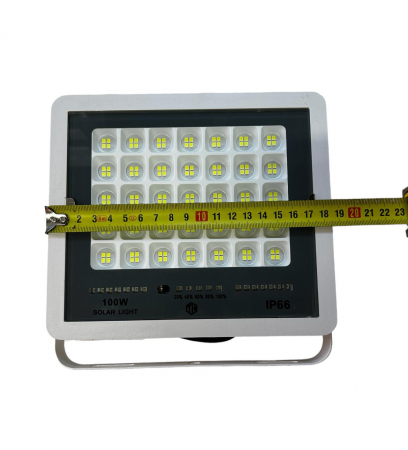 Proiector Solar 100w IP 66 cu panou solar [6]