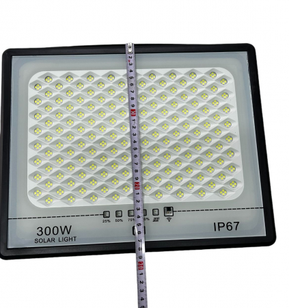 Proiector Solar 300w IP 67 cu panou solar [6]