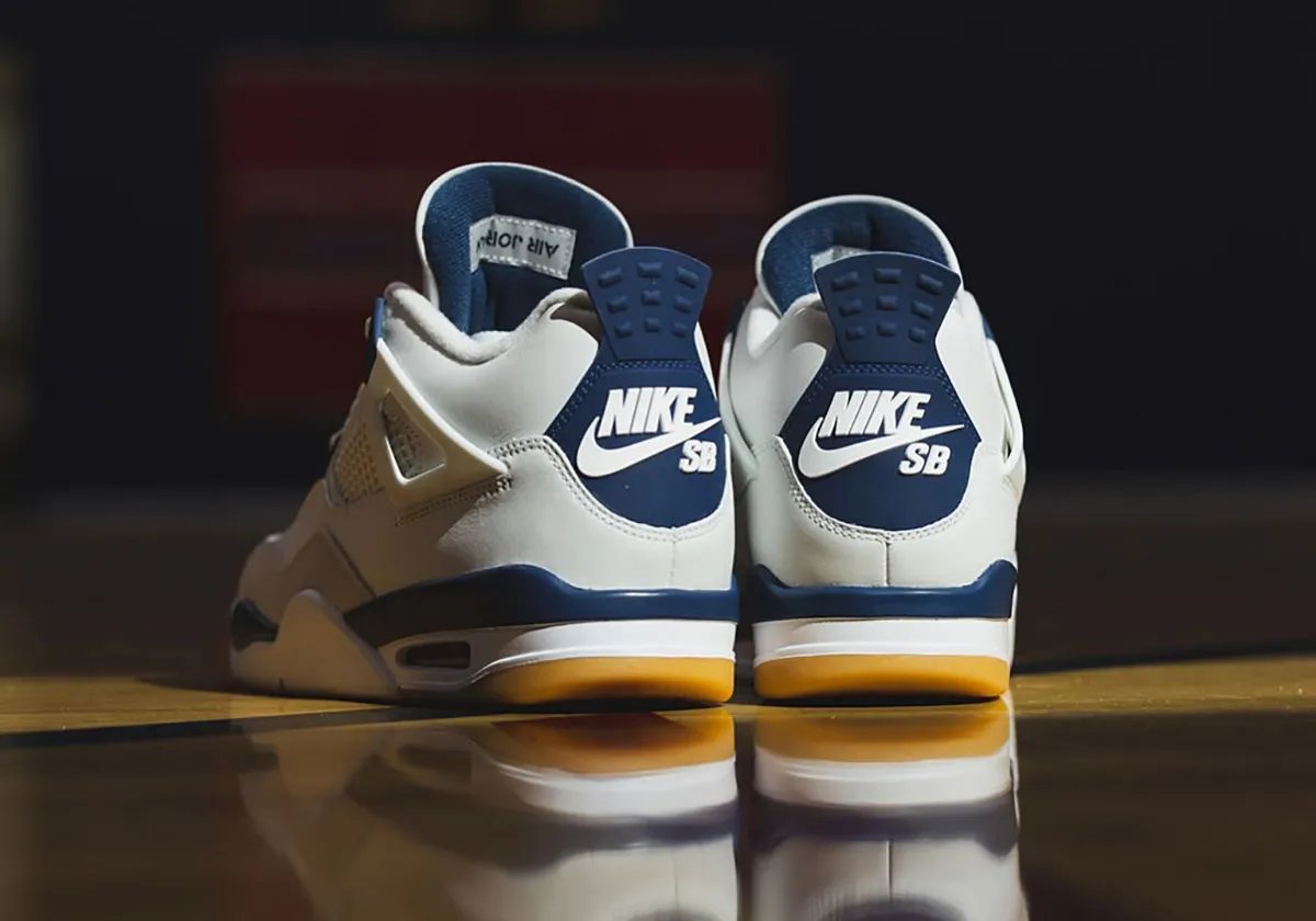 Jordan 4 Retro SB Navy