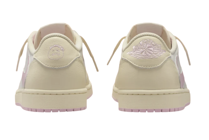 Jordan 1 Retro Low OG SPTravis Scott Shy Pink [5]