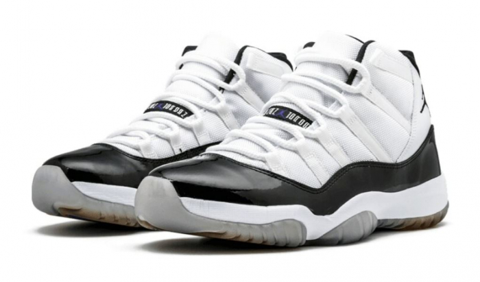 Jordan 11 Retro Concord (2011) [2]