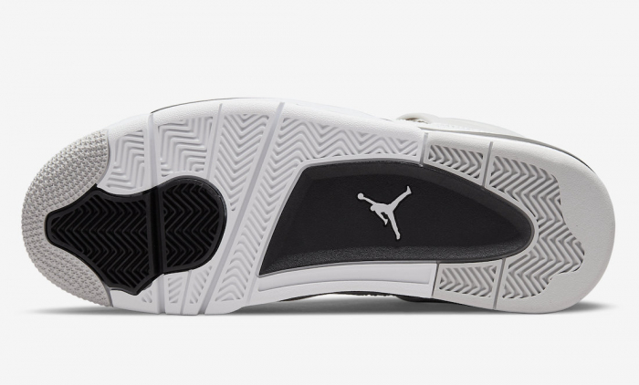 Jordan 4 Retro Military Black [5]