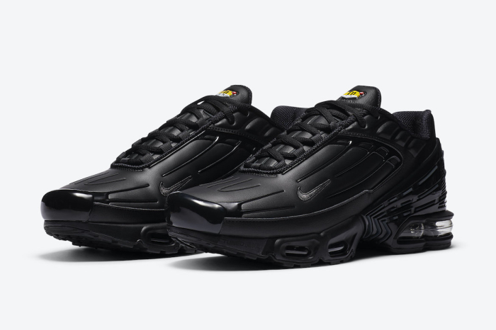 Nike Air Max Plus 3 Leather Black [2]