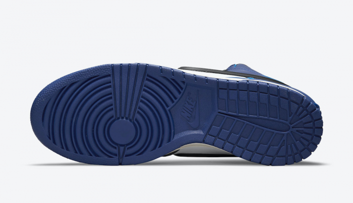 Nike Dunk High AMBUSH Deep Royal [5]