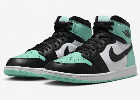 Jordan 1 Retro High OG Green Glow [3]
