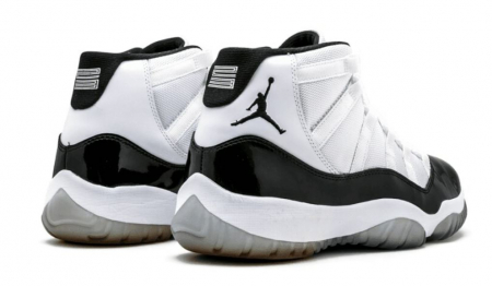 Jordan 11 Retro Concord (2011) [3]