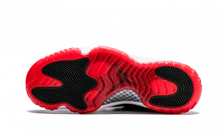Jordan 11 Retro Playoffs (2012) [3]