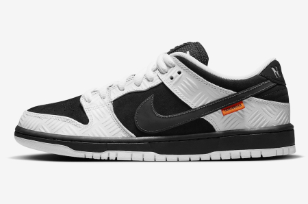 SB - Nike SB Dunk Low TIGHTBOOTH